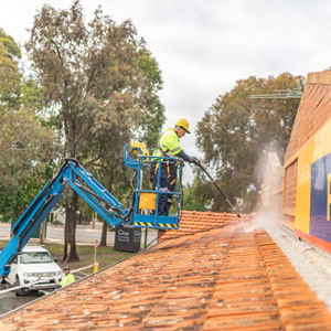 gutter-roof-cleaning-300-300
